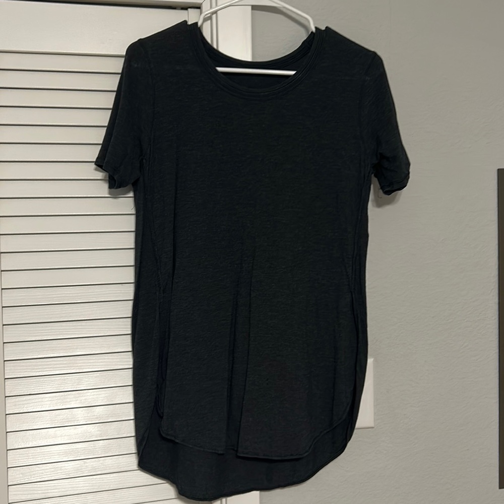 Lululemon Tee